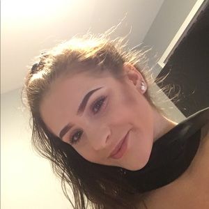 Meet your Posher, Gabrielle